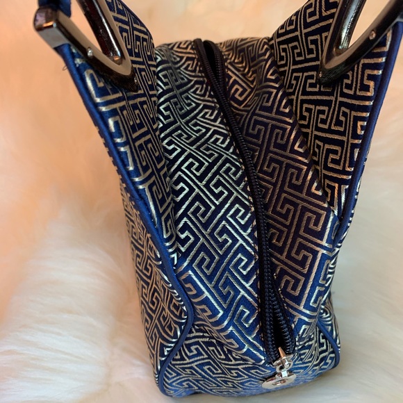 Unique patterned mini bag - Picture 7 of 8